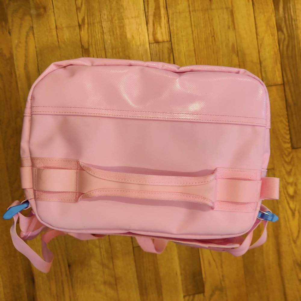 Baboon to the Moon Cotton Candy Pink Go Bag Mini 32L With Slight Discoloration - Picture 3 of 16